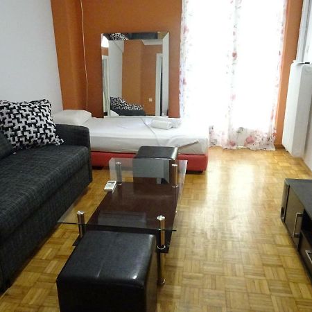 Down Town Comfort Apartment Athens Ngoại thất bức ảnh