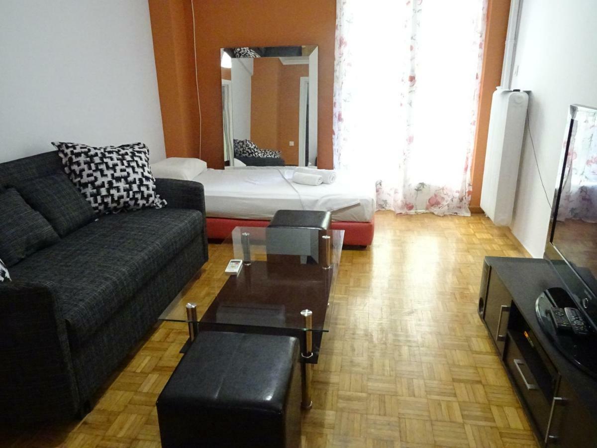 Down Town Comfort Apartment Athens Ngoại thất bức ảnh