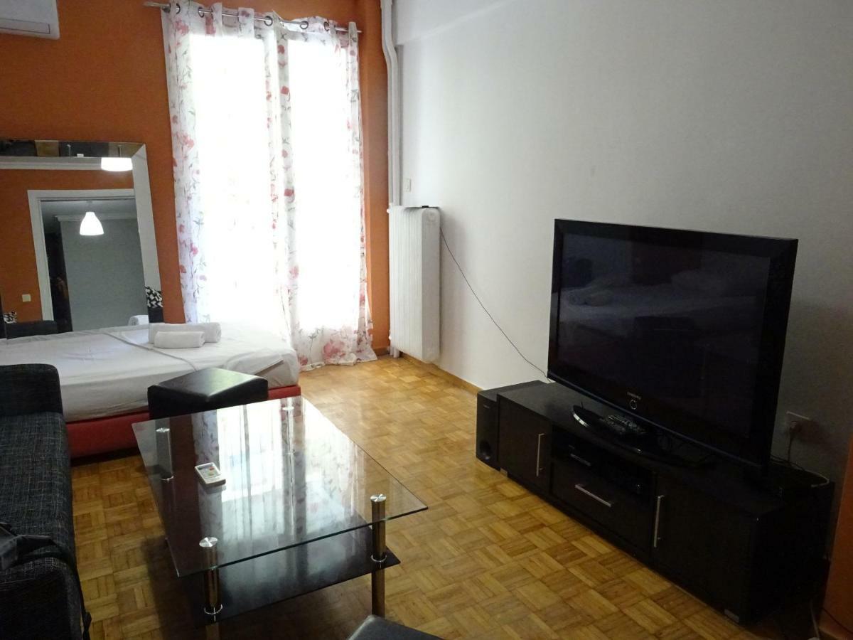Down Town Comfort Apartment Athens Ngoại thất bức ảnh