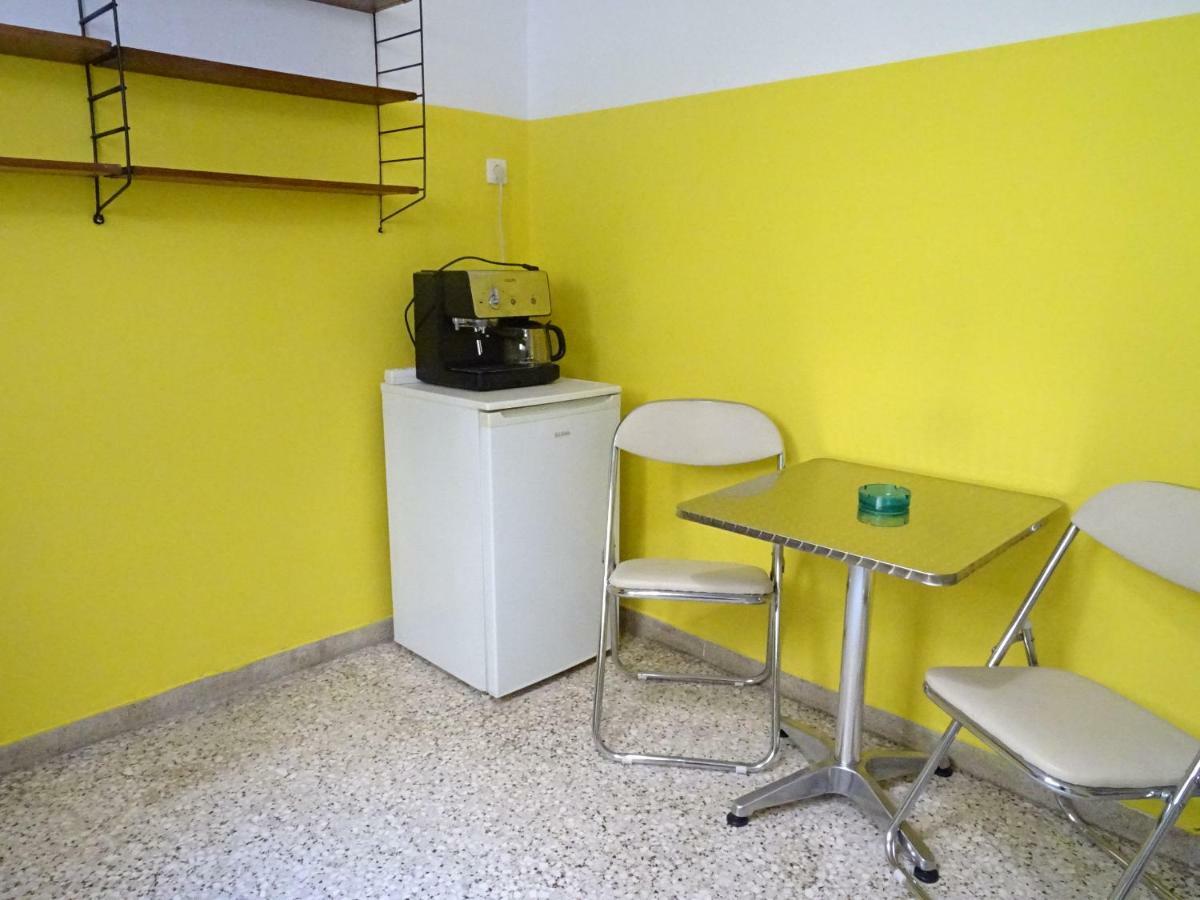 Down Town Comfort Apartment Athens Ngoại thất bức ảnh